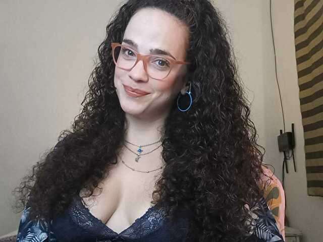 MISSLIZZYL free sexy photo