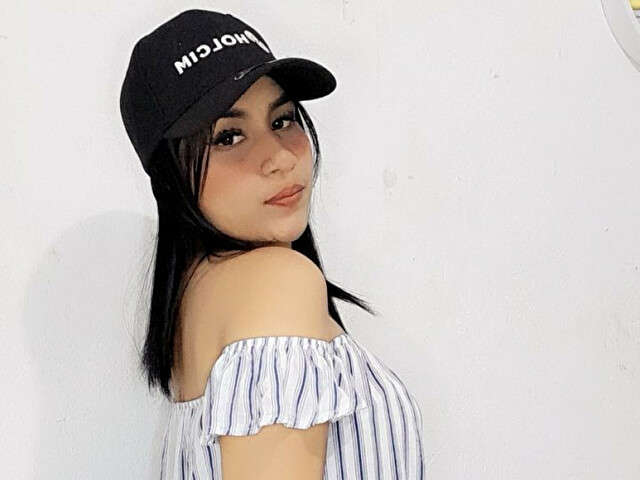 PETITEHOT free sexy photo