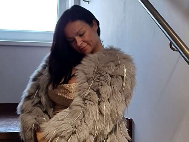 FLIRTYHELEN free sexy photo