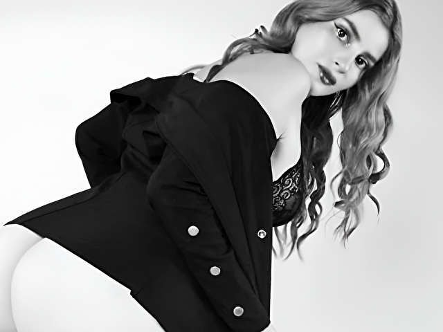 CHANELLBELL free sexy photo