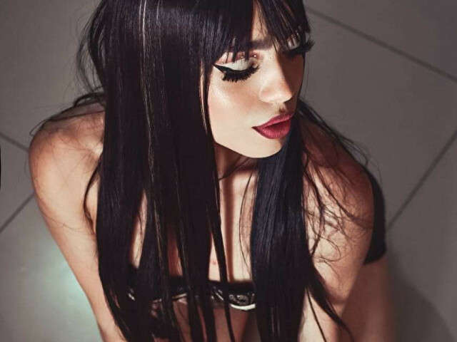 VALEBRATZ free hard sexy photo