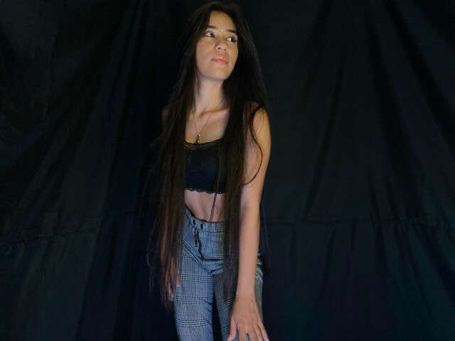 PANDORAA free sexy photo