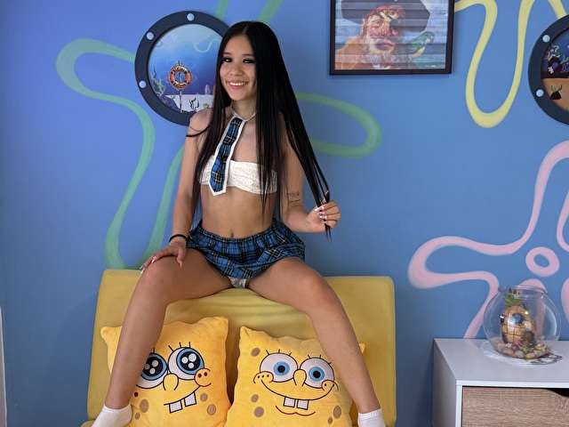 PANDORAA free sexy photo