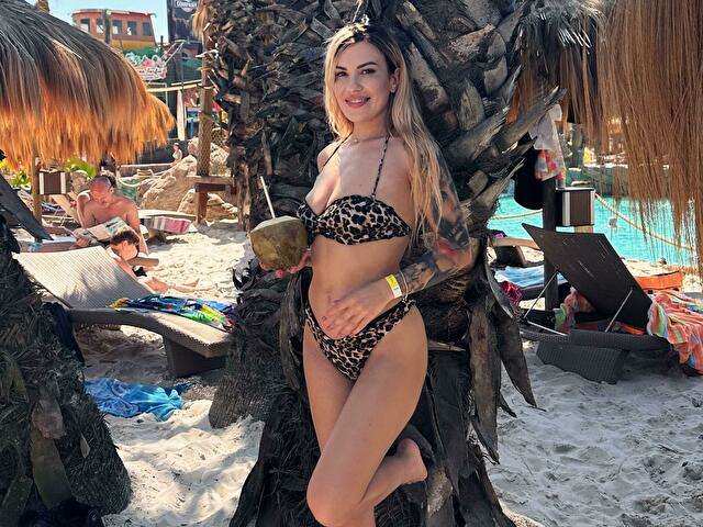 ZOEYMARIE free sexy photo