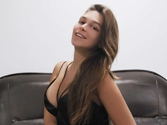 LUCCYGIN free sexy photo