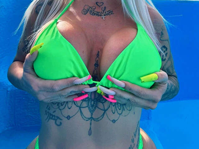 KIMCHLOE free sexy photo