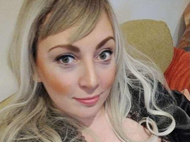 ALEXIA75000 free sexy photo