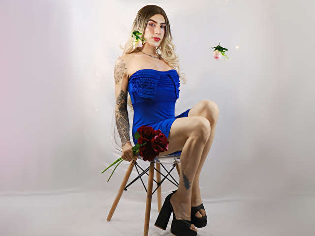 MAYATAYLOR free sexy photo