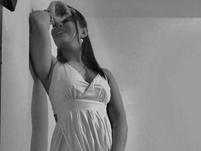 AHOTEYESDOLL free sexy photo