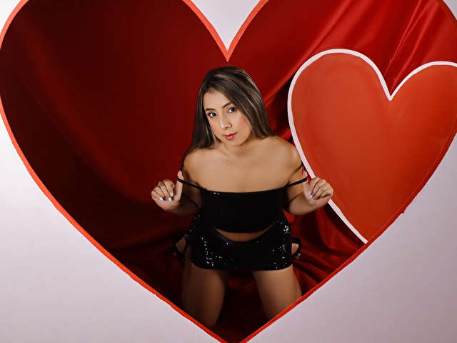 AMYBROWNS free sexy photo