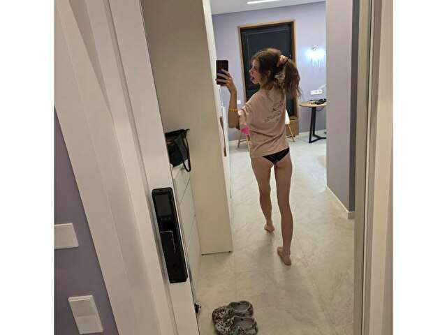 EXTRALILO free sexy photo