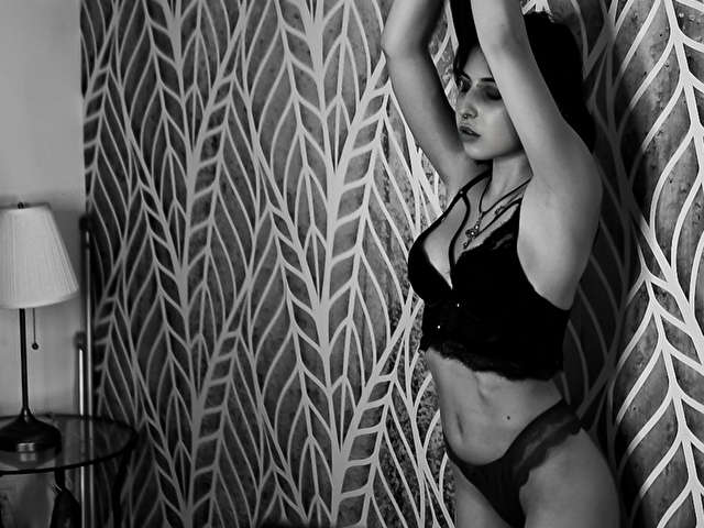 HOLDACSKA free sexy photo