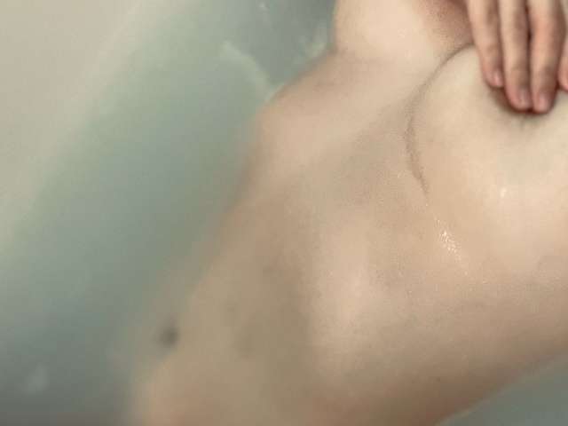 CAROLINE26 free hard sexy photo