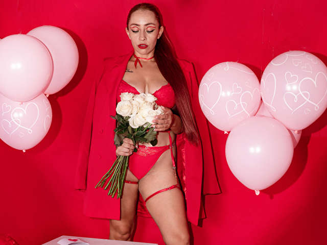 CHARLOTREY free sexy photo