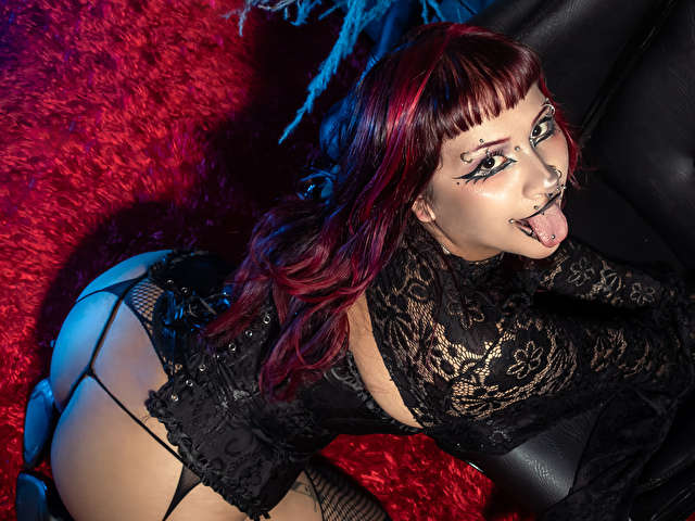 DANNYQUINN free sexy photo
