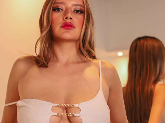 ELISECOLEMAN free sexy photo