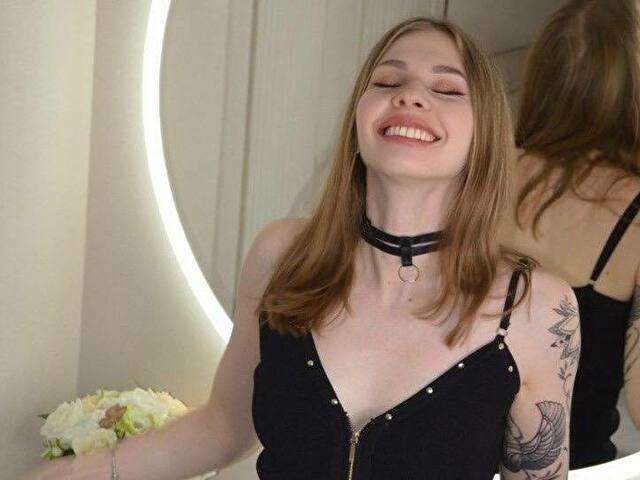 YOURSPARKLE free sexy photo