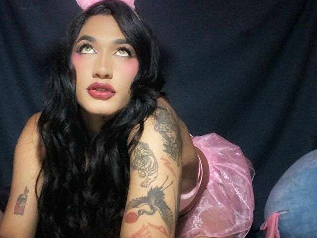 ALEXADRAGUN free sexy photo