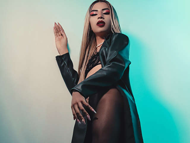 TANIAKLAUS free sexy photo