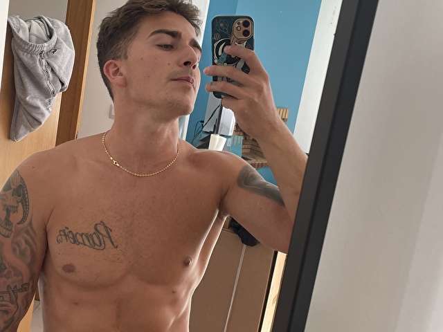 RICOBADMAN free sexy photo