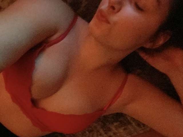ZOEYBB free sexy photo
