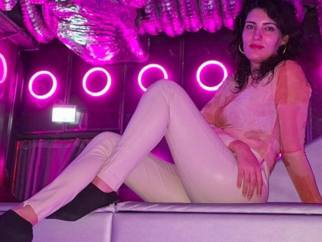 AMYTS free sexy photo