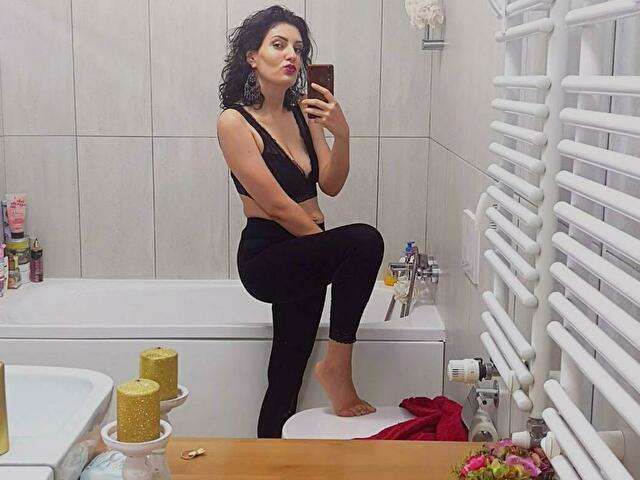 AMYTS free sexy photo