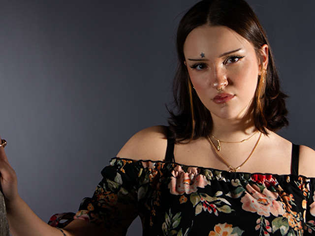 CATHYGLOW free sexy photo