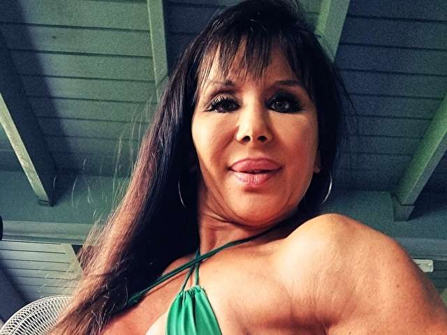 MUSCLELATINA free sexy photo