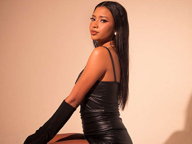 JESSYZOE free sexy photo