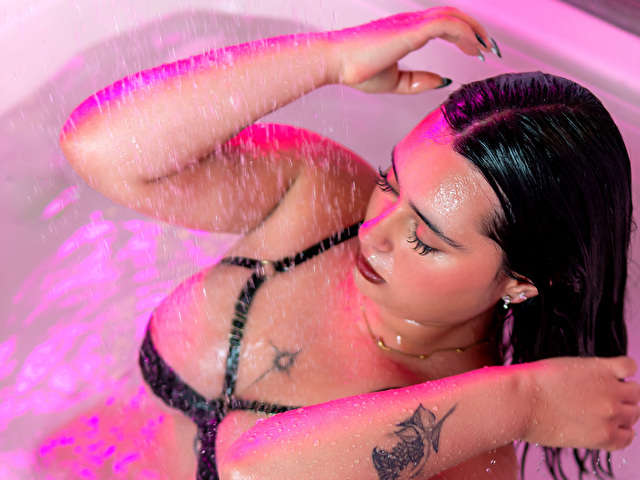 LOREMADAMS free sexy photo