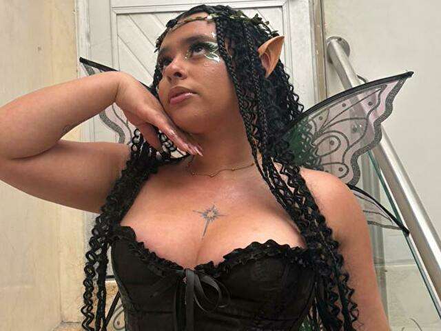 LOREMADAMS free sexy photo