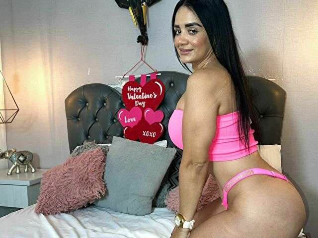 EMIILY free sexy photo