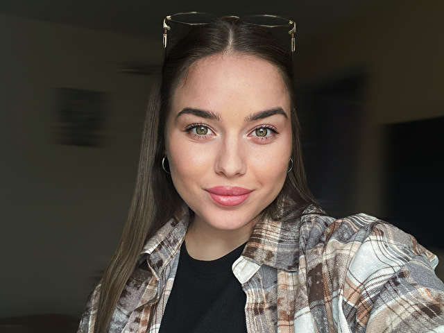 LILYPURPLE free sexy photo