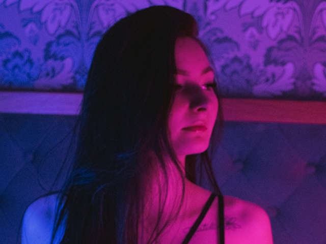LEAKISS free sexy photo