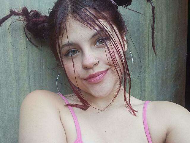 SOFIAHILLTON free sexy photo