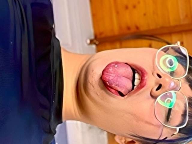 KRYSTALEVANS free sexy photo