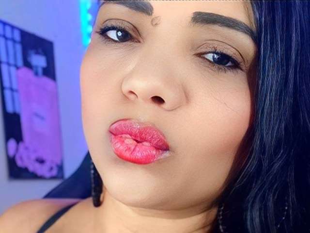 SAMYRA21 free sexy photo