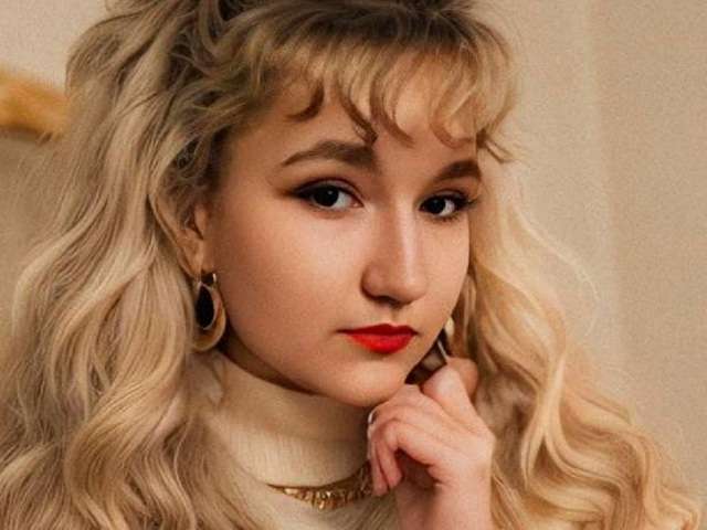 ELIZAWOOLER free sexy photo
