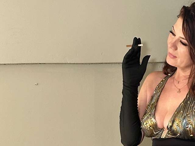 LUCYBELLY free sexy photo