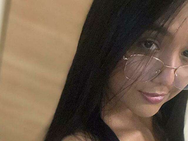 LUCIANAA1 free sexy photo