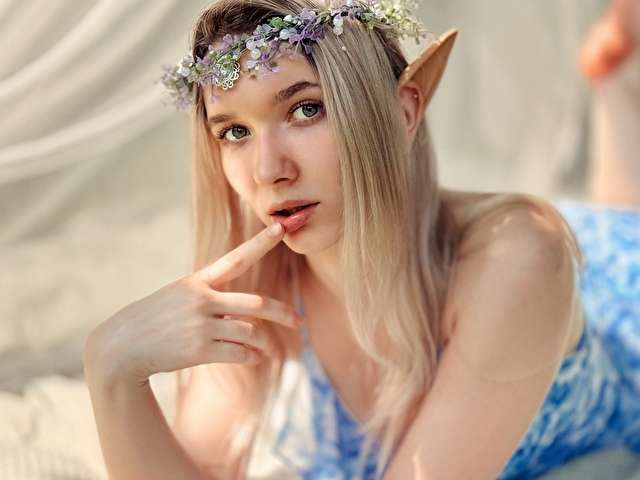 KAROLINARAY free sexy photo