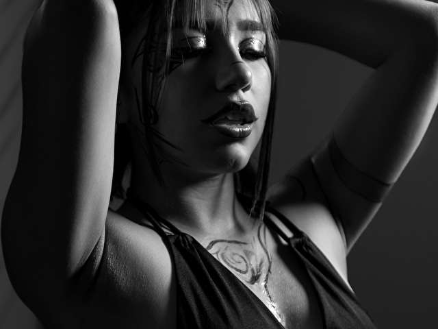 SOPHIEVV1 free sexy photo
