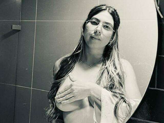 LUCYDAVIESS free hard sexy photo