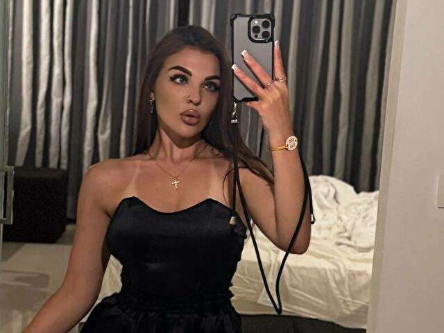 YOURALISA free sexy photo