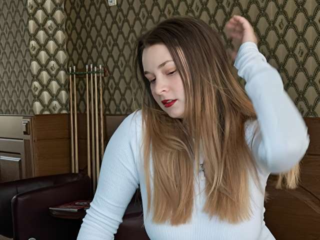 EMILIA09 free sexy photo