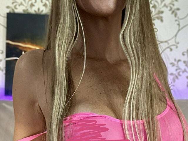 JULIADREAM free sexy photo