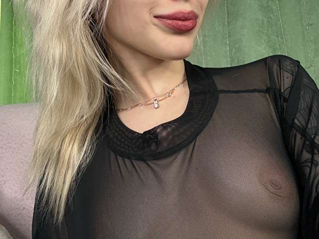 LISAKISS free sexy photo