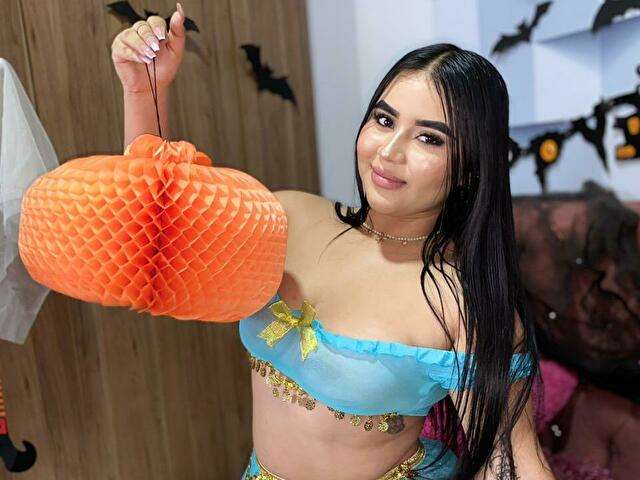 ISABELASWEET free sexy photo