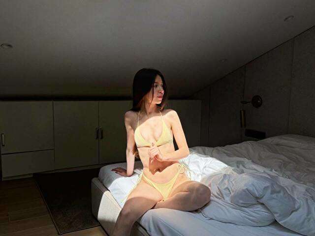 BUNNYBLUSH free sexy photo